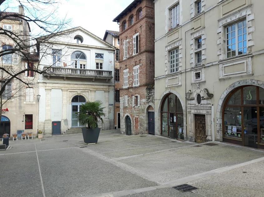 Le Loft Du Chateau Du Roi Cahors Exterior photo